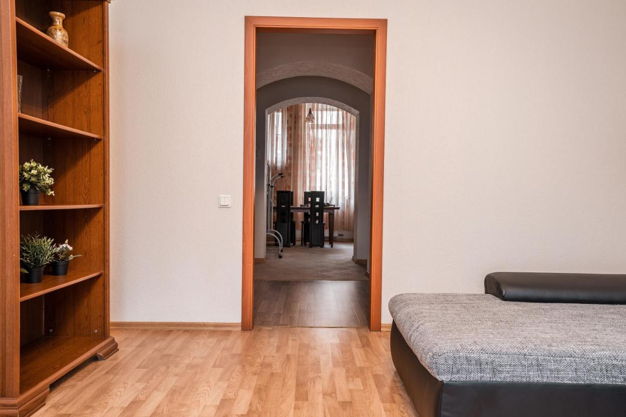 Lacplesa Central Apartments Riga Ngoại thất bức ảnh