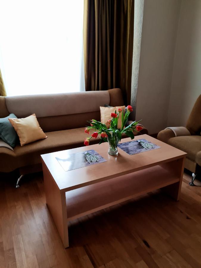 Lacplesa Central Apartments Riga Ngoại thất bức ảnh