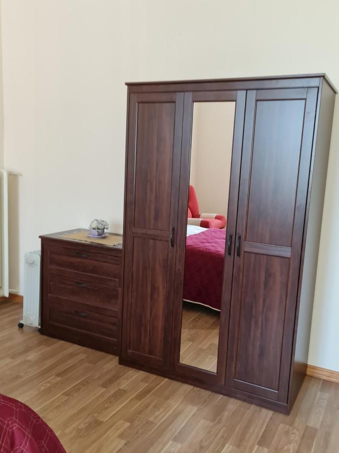 Lacplesa Central Apartments Riga Ngoại thất bức ảnh