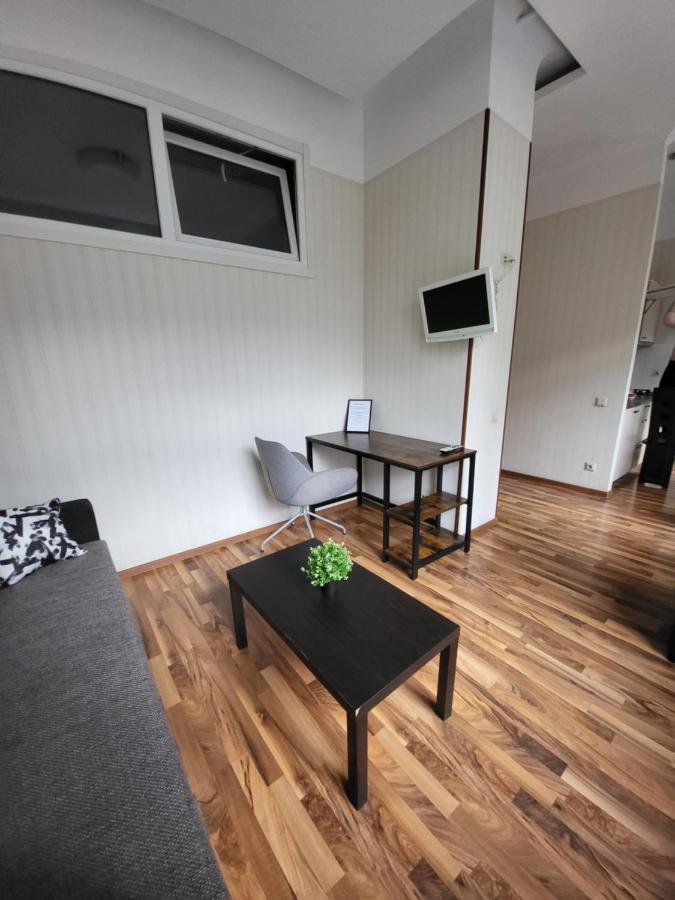 Lacplesa Central Apartments Riga Ngoại thất bức ảnh