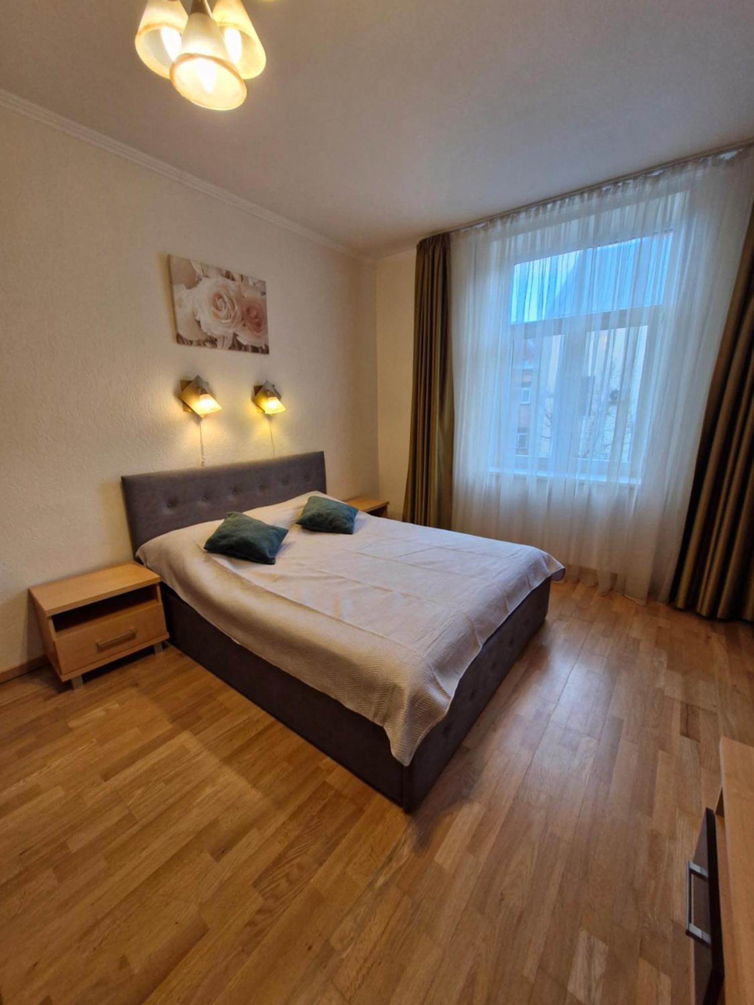 Lacplesa Central Apartments Riga Ngoại thất bức ảnh