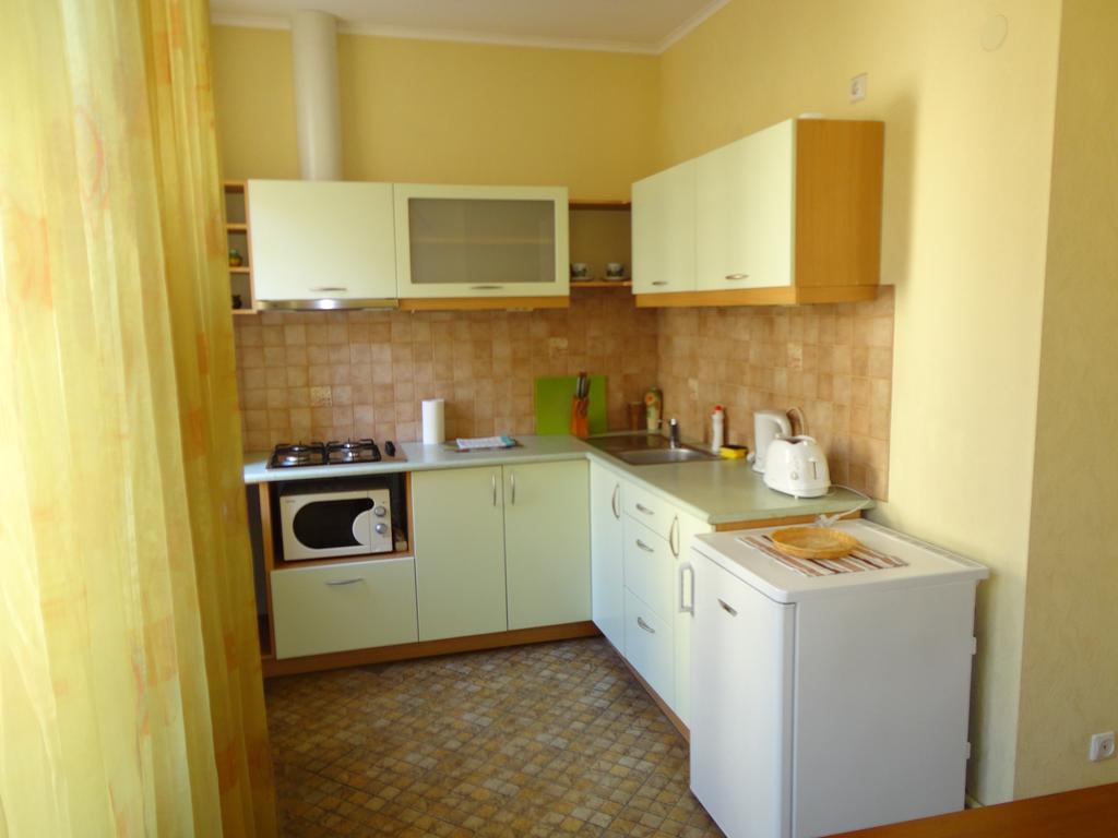 Lacplesa Central Apartments Riga Ngoại thất bức ảnh