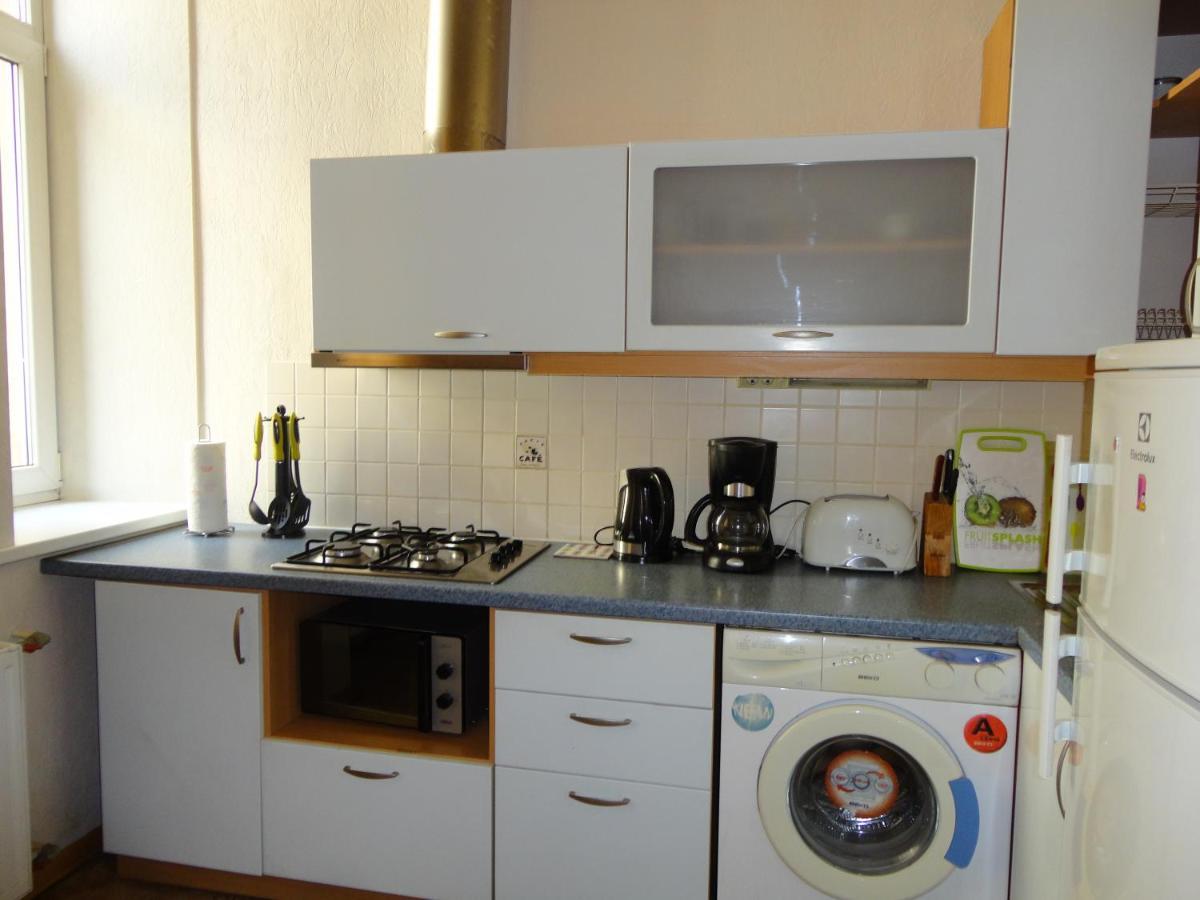 Lacplesa Central Apartments Riga Ngoại thất bức ảnh